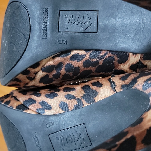 Fioni Animal Print Leopard Brown and Black Heels sz 9 - Picture 3 of 8